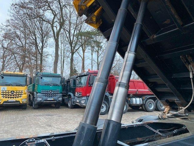 Leasing of MAN TGS 35.440 8X4 EURO 5 Kipper Meiller Bordmatik MAN TGS 35.440 8X4 EURO 5 Kipper Meiller Bordmatik: picture 18 Leasing of MAN TGS 35.440 8X4 EURO 5 Kipper Meiller Bordmatik MAN TGS 35.440 8X4 EURO 5 Kipper Meiller Bordmatik: picture 18