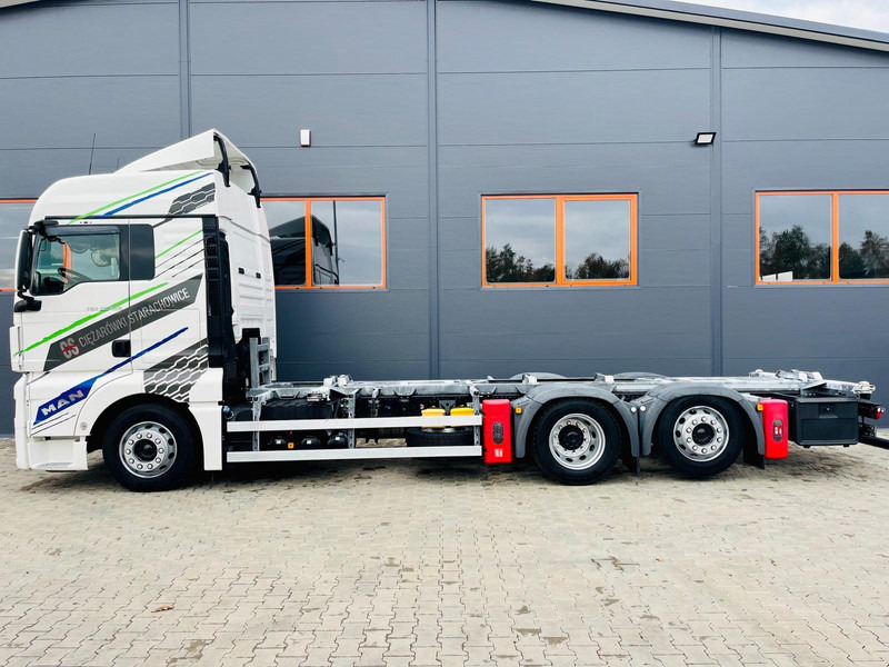MAN TGX 26.420 - Cab chassis truck: picture 4 MAN TGX 26.420 - Cab chassis truck: picture 4