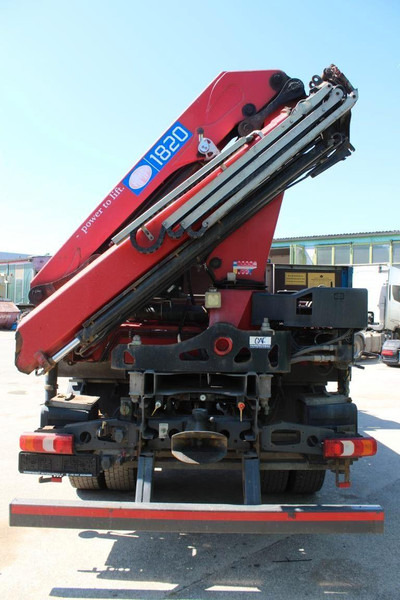 Mercedes-Benz 1848 4x4 Crane HMF 1820 - Dropside/ Flatbed truck, Crane truck: picture 5 Mercedes-Benz 1848 4x4 Crane HMF 1820 - Dropside/ Flatbed truck, Crane truck: picture 5