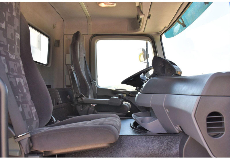 Dropside/ Flatbed truck, Crane truck Mercedes-Benz ACTROS 2641: picture 12