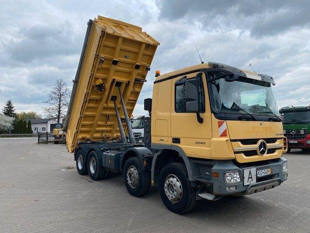 Mercedes-Benz ACTROS 3244 MP3 - Tipper: picture 2 Mercedes-Benz ACTROS 3244 MP3 - Tipper: picture 2