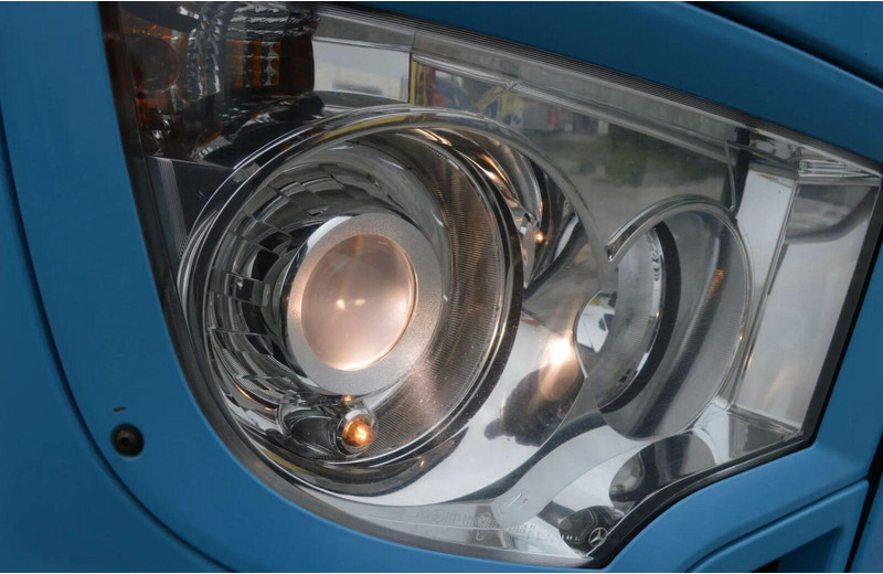 Refrigerator truck Mercedes-Benz ANTOS 2540 REFRIGERATOR + LIFT + SIDE DOOR: picture 9 Refrigerator truck Mercedes-Benz ANTOS 2540 REFRIGERATOR + LIFT + SIDE DOOR: picture 9