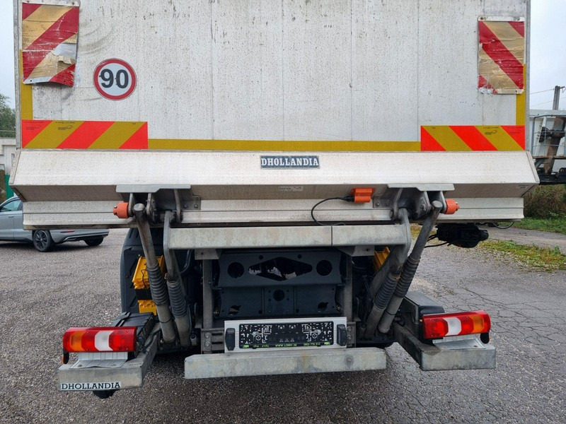 Mercedes-Benz ATEGO 1323 4x4 Refrigerated CARRIER XARIOS 600MT + Tail Lift - Refrigerator truck: picture 4 Mercedes-Benz ATEGO 1323 4x4 Refrigerated CARRIER XARIOS 600MT + Tail Lift - Refrigerator truck: picture 4