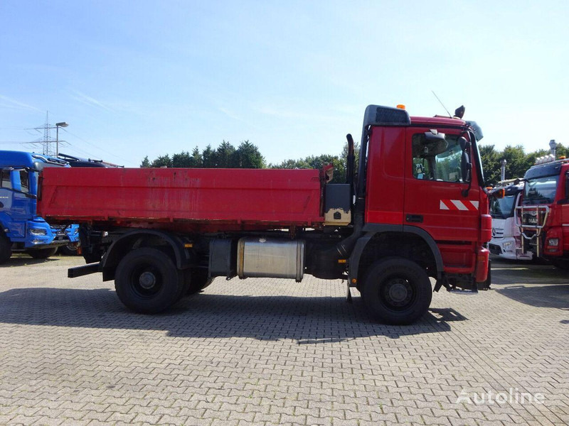Mercedes-Benz Actros 1832 - 3 way tipper - Tipper: picture 3 Mercedes-Benz Actros 1832 - 3 way tipper - Tipper: picture 3