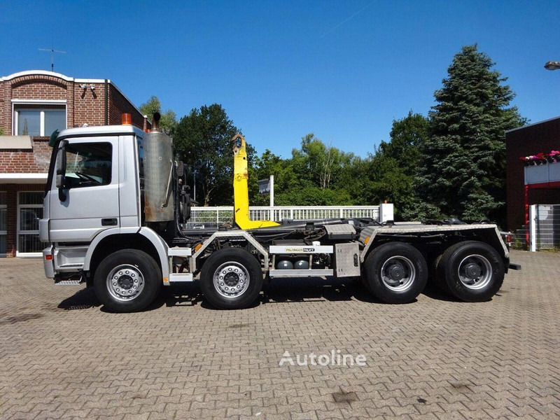 Mercedes-Benz Actros 3244 - Hook lift truck 8x4 - Hook lift truck, Crane truck: picture 5 Mercedes-Benz Actros 3244 - Hook lift truck 8x4 - Hook lift truck, Crane truck: picture 5