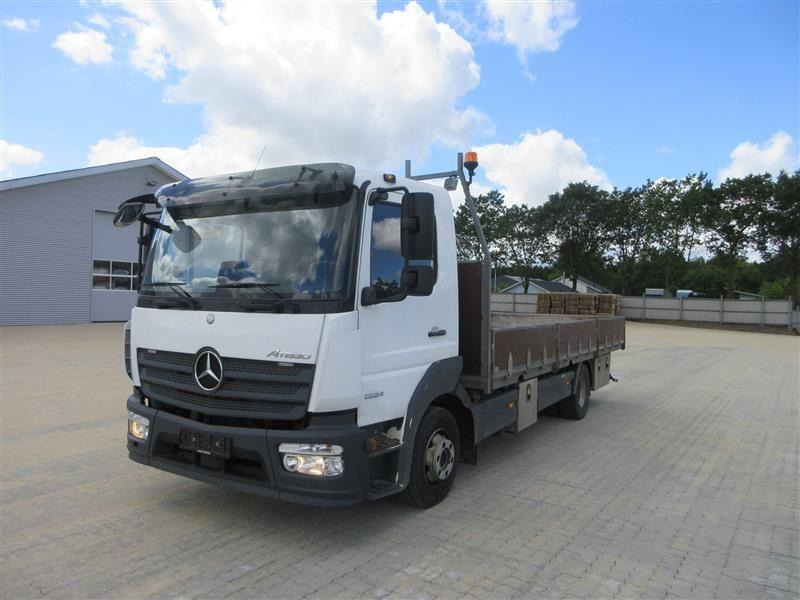 Mercedes-Benz Atego 1224 LNR - Dropside/ Flatbed truck, Crane truck: picture 2 Mercedes-Benz Atego 1224 LNR - Dropside/ Flatbed truck, Crane truck: picture 2
