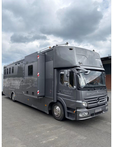 Mercedes-Benz Atego 1529 - Horse transporter - Horse truck: picture 2 Mercedes-Benz Atego 1529 - Horse transporter - Horse truck: picture 2