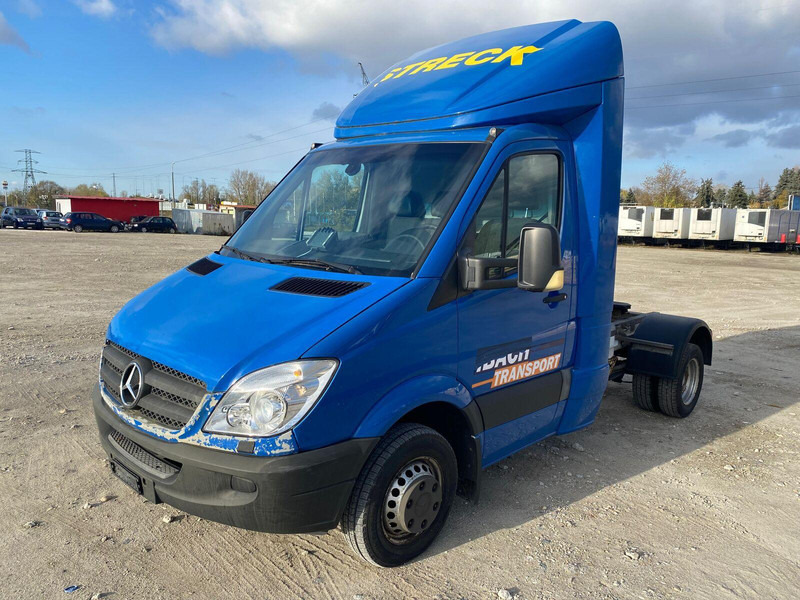 Mercedes-Benz Sprinter 519 - BE Mini Trekker - SZM - 3.5t - Mini artic tractor unit: picture 2 Mercedes-Benz Sprinter 519 - BE Mini Trekker - SZM - 3.5t - Mini artic tractor unit: picture 2