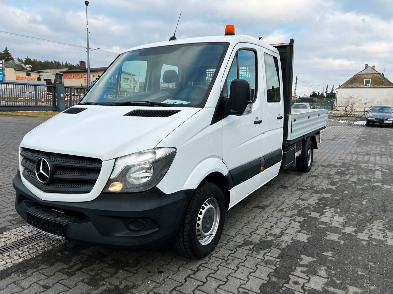 Flatbed van Mercedes-Benz Sprinter Pritsche Doka 7-sitze 316 CDI: picture 1
