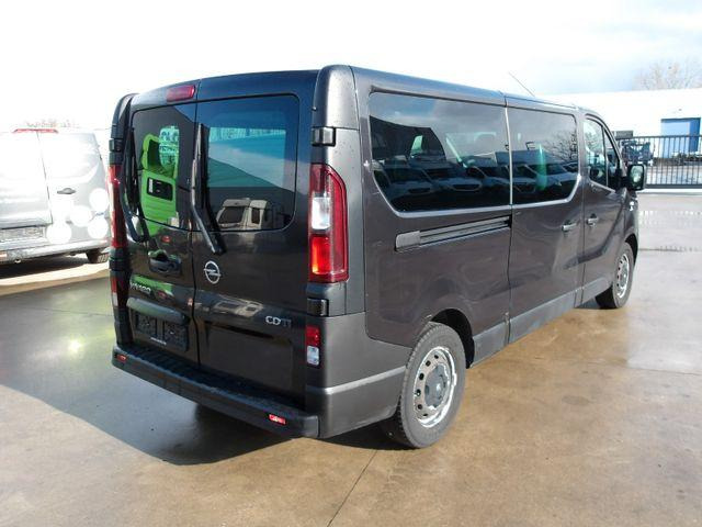 Opel Vivaro - Panel van: picture 5 Opel Vivaro - Panel van: picture 5