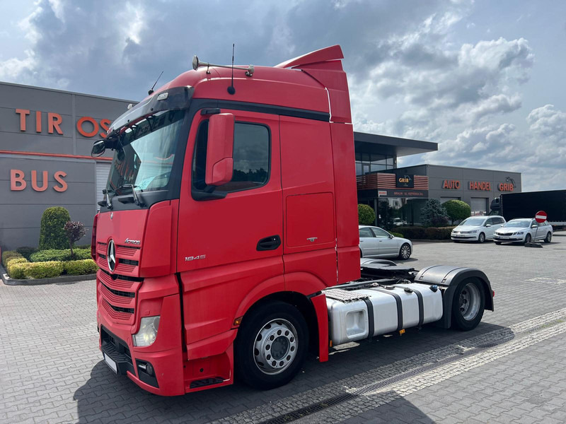 Mercedes-Benz ACTROS 1845 MP4 1.HAND RETARDER XENON LOW DECK - Tractor unit: picture 2 Mercedes-Benz ACTROS 1845 MP4 1.HAND RETARDER XENON LOW DECK - Tractor unit: picture 2