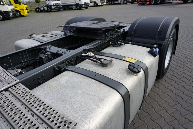 Tractor unit Mercedes-Benz ACTROS / 1851 / EURO 6 / ACC / BIG SPACE: picture 10