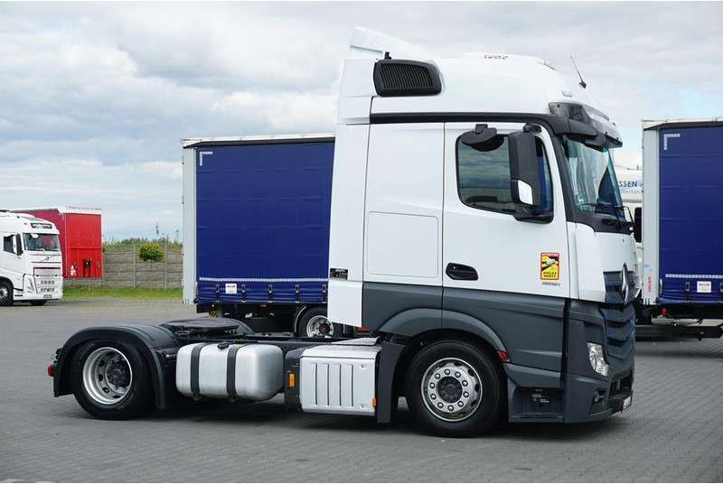 Mercedes-Benz ACTROS / 1851 / EURO 6 / ACC / MEGA / LOW DECK / BIG SPACE - Tractor unit: picture 4 Mercedes-Benz ACTROS / 1851 / EURO 6 / ACC / MEGA / LOW DECK / BIG SPACE - Tractor unit: picture 4
