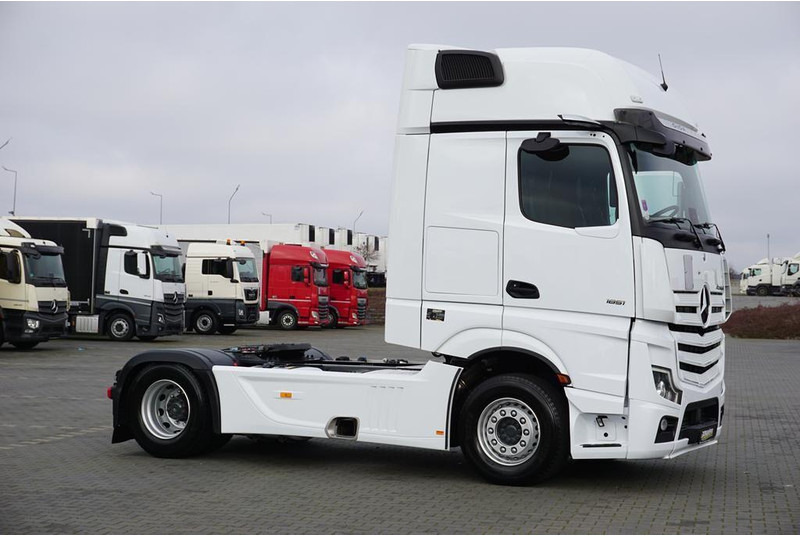 Mercedes-Benz ACTROS L / 1851 / E 6 / MP 5 / RETARDER / GIGA SPACE - Tractor unit: picture 4 Mercedes-Benz ACTROS L / 1851 / E 6 / MP 5 / RETARDER / GIGA SPACE - Tractor unit: picture 4