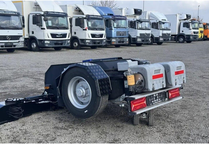 Tractor unit Mercedes-Benz Arocs 2143 Specialized for MOVIE production: picture 18