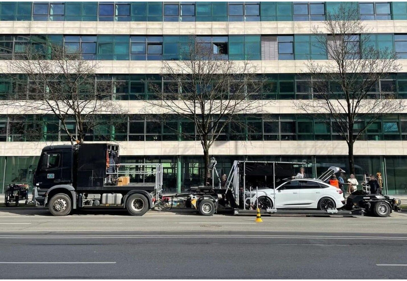 Tractor unit Mercedes-Benz Arocs 2143 Specialized for MOVIE production: picture 16