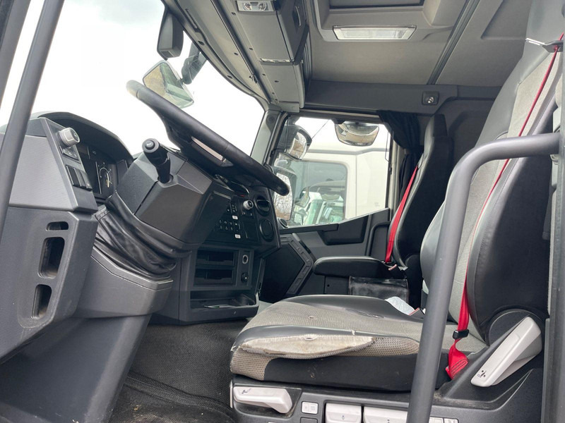 Renault T 460 ALU.BIG ADR//2-UNITE - Tractor unit: picture 3 Renault T 460 ALU.BIG ADR//2-UNITE - Tractor unit: picture 3