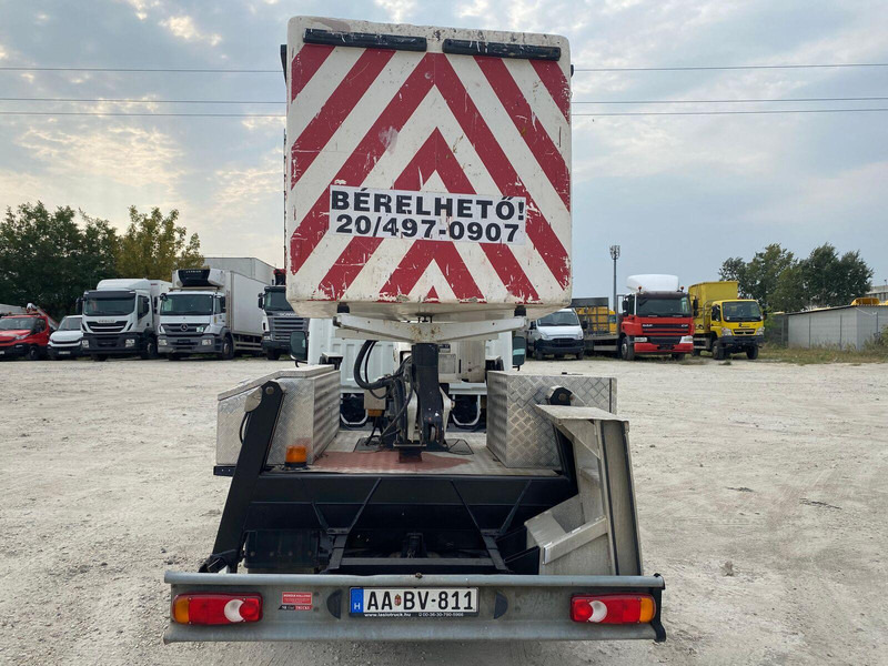 Truck, Crane truck Nissan Cabstar 35.14 - ISOLI Lifting Basket - 14m: picture 8 Truck, Crane truck Nissan Cabstar 35.14 - ISOLI Lifting Basket - 14m: picture 8