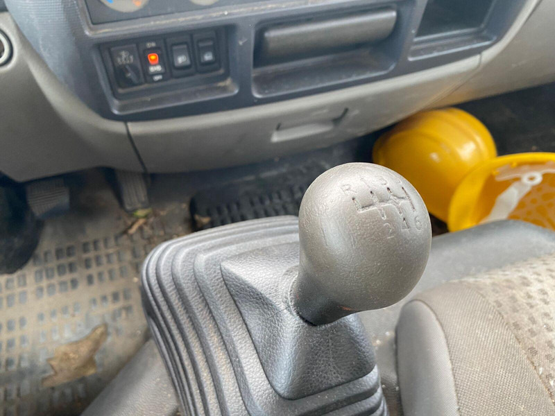 Truck, Crane truck Nissan Cabstar 35.14 - ISOLI Lifting Basket - 14m: picture 17 Truck, Crane truck Nissan Cabstar 35.14 - ISOLI Lifting Basket - 14m: picture 17