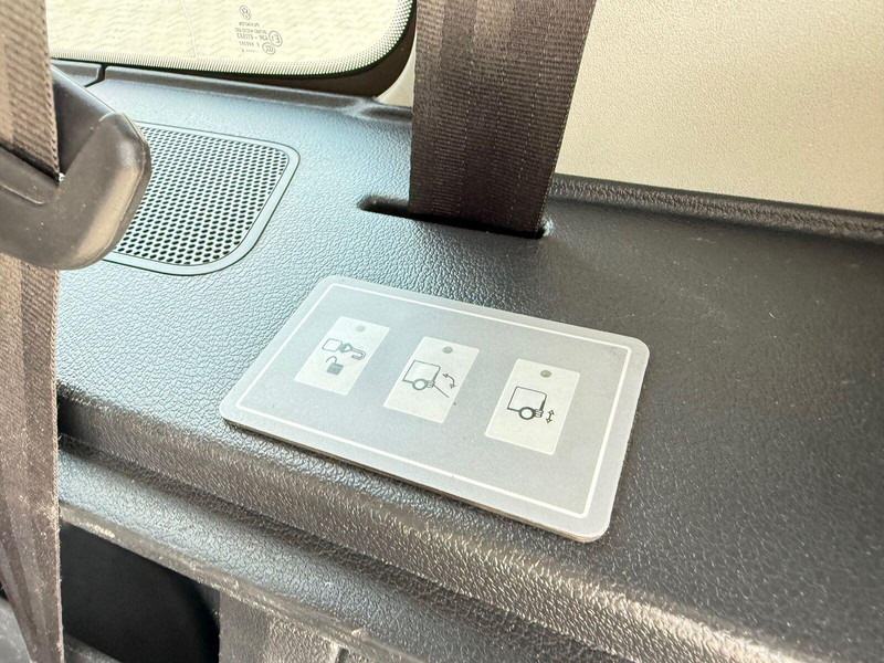 Volkswagen Caddy 2.0 TDI (7-Si.) DSG Maxi Family - Car: picture 4 Volkswagen Caddy 2.0 TDI (7-Si.) DSG Maxi Family - Car: picture 4