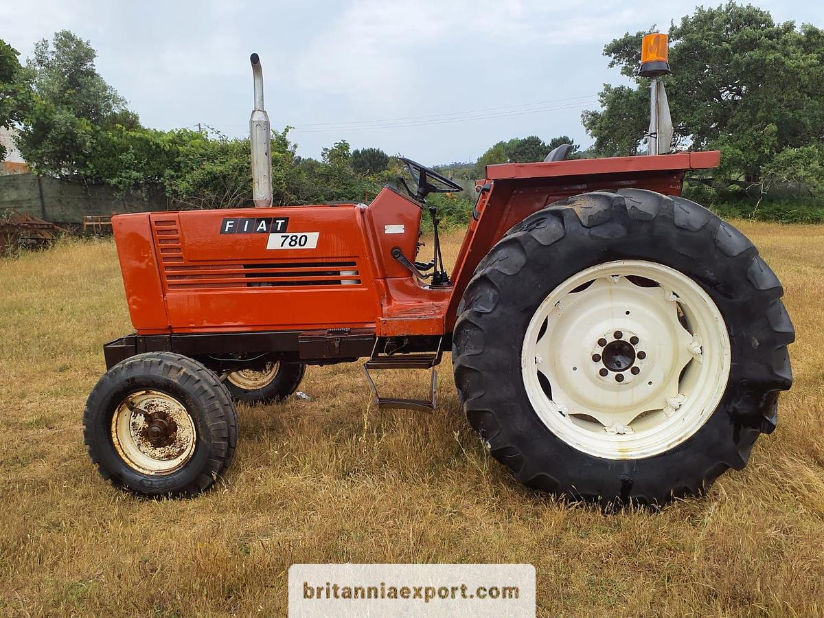 FIAT 780 | 4 cylinder | Oil brakes | Power steering - Farm tractor: picture 1 FIAT 780 | 4 cylinder | Oil brakes | Power steering - Farm tractor: picture 1