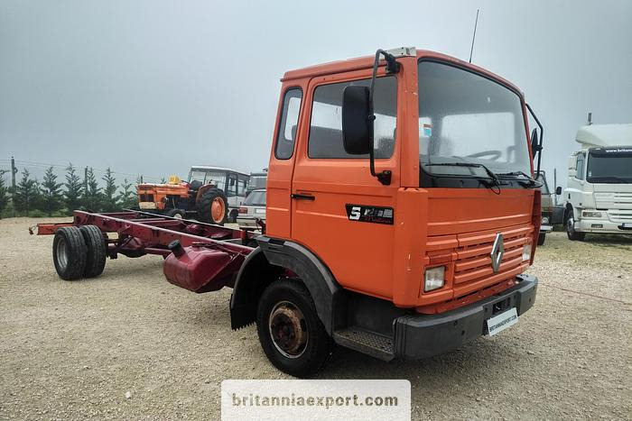RENAULT Midliner S120 Turbo | Perkins 3.9 diesel engine | ZF manual - Cab chassis truck: picture 2 RENAULT Midliner S120 Turbo | Perkins 3.9 diesel engine | ZF manual - Cab chassis truck: picture 2