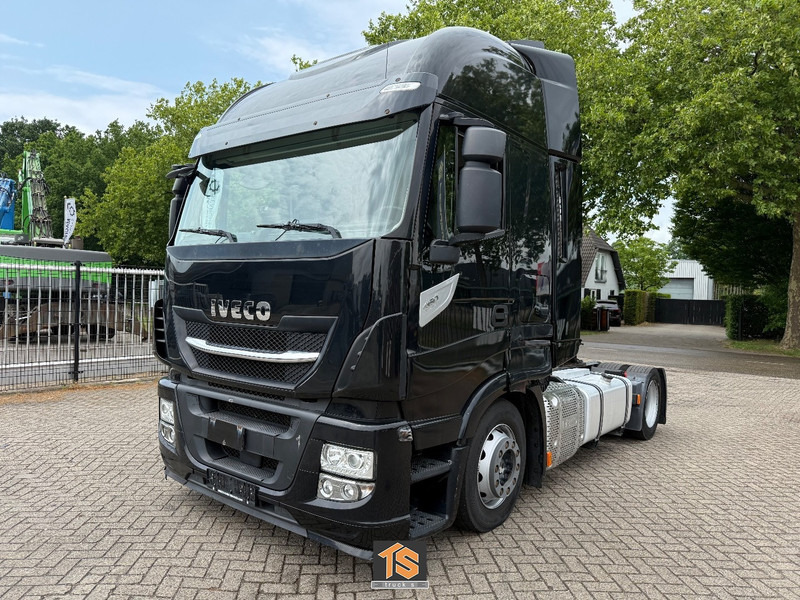 Iveco AS 460 Mega EURO 6 - AUTOMATIC - 2 TANKS - HEBESATTEL/HEFSCHOTEL/LIFTING FIFTH WHEEL - Tractor unit: picture 1 Iveco AS 460 Mega EURO 6 - AUTOMATIC - 2 TANKS - HEBESATTEL/HEFSCHOTEL/LIFTING FIFTH WHEEL - Tractor unit: picture 1