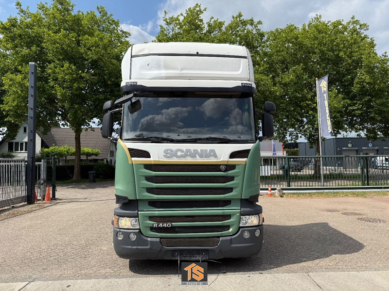 Scania R440 3-PEDAL - RETARDER - TOP TRUCK - Tractor unit: picture 2 Scania R440 3-PEDAL - RETARDER - TOP TRUCK - Tractor unit: picture 2