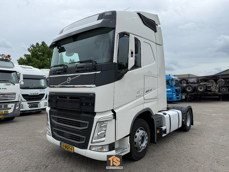 Volvo FH 460 EURO 6 - AUTOMATIC - 2 TANKS - NL TRUCK - APK/TUV 02/2026 - NEW TACHO - TOP! - Tractor unit: picture 1 Volvo FH 460 EURO 6 - AUTOMATIC - 2 TANKS - NL TRUCK - APK/TUV 02/2026 - NEW TACHO - TOP! - Tractor unit: picture 1
