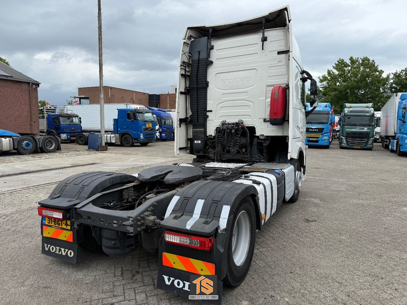 Volvo FH EURO 6 - AUTOMATIC - 2 TANKS - NL TRUCK - APK/TUV 02/2026 - NEW TACHO - TOP! - Tractor unit: picture 4 Volvo FH EURO 6 - AUTOMATIC - 2 TANKS - NL TRUCK - APK/TUV 02/2026 - NEW TACHO - TOP! - Tractor unit: picture 4