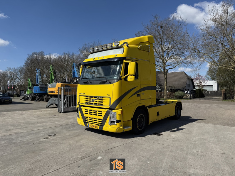 Volvo FH400 4X2T FAL6.7 RAD-A4 XLOW MEGA - 400 - AUTOMATIC - EURO 5 - NL TRUCK - TUV 7/25 - Tractor unit: picture 1 Volvo FH400 4X2T FAL6.7 RAD-A4 XLOW MEGA - 400 - AUTOMATIC - EURO 5 - NL TRUCK - TUV 7/25 - Tractor unit: picture 1