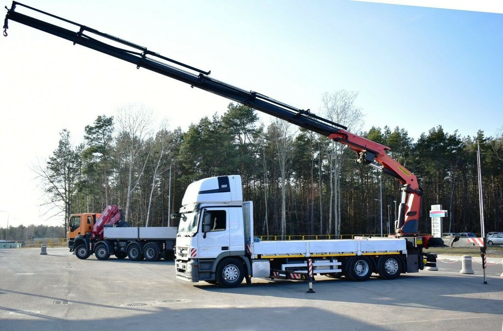 Crane truck, Dropside/ Flatbed truck Mercedes-Benz Actros 2546 6x2 Palfinger PK 53002 Crane Kran: picture 6