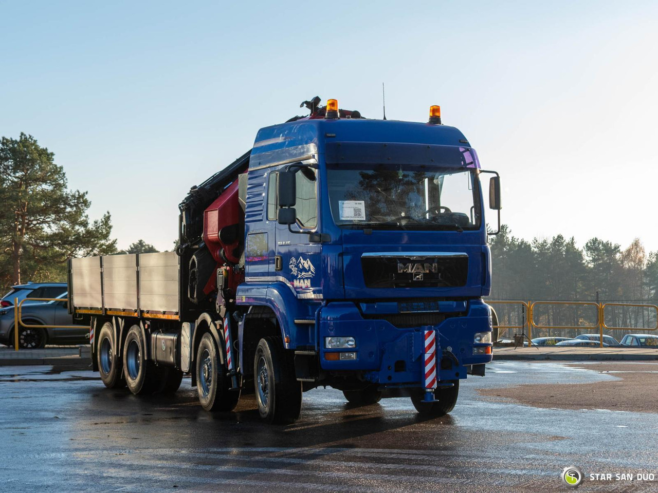 - Crane truck: picture 5 - Crane truck: picture 5