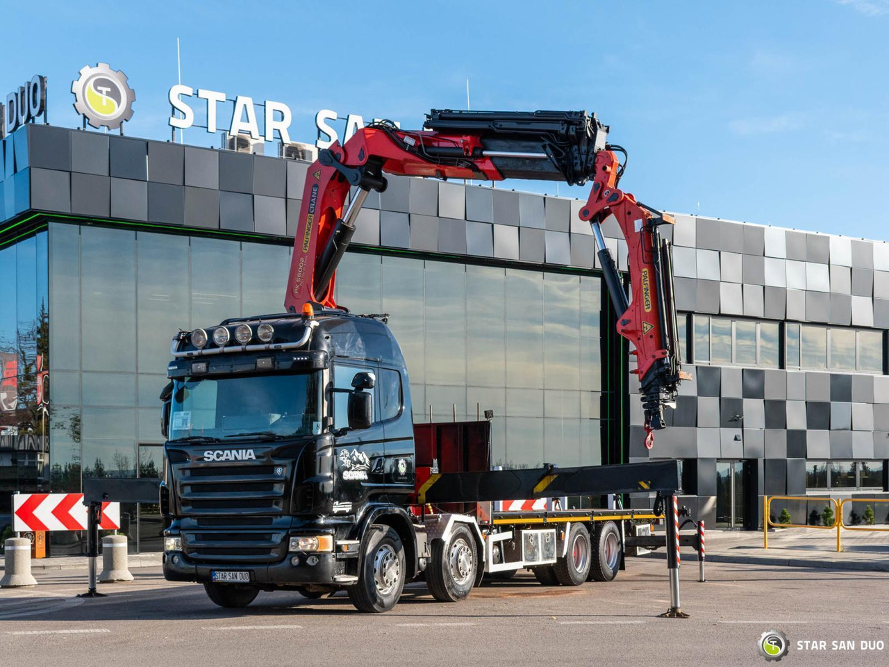 - Crane truck: picture 4 - Crane truck: picture 4