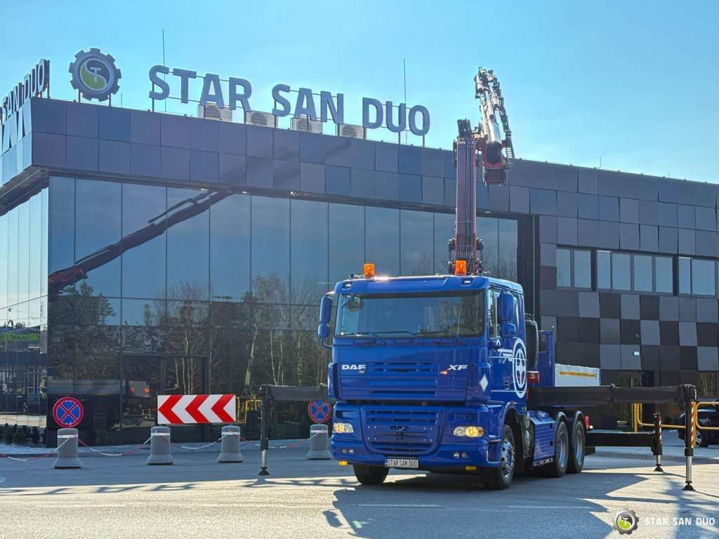 DAF XF 105.510 6x4 FASSI 450 FLY JIB Winch 5th - Tractor unit: picture 3 DAF XF 105.510 6x4 FASSI 450 FLY JIB Winch 5th - Tractor unit: picture 3