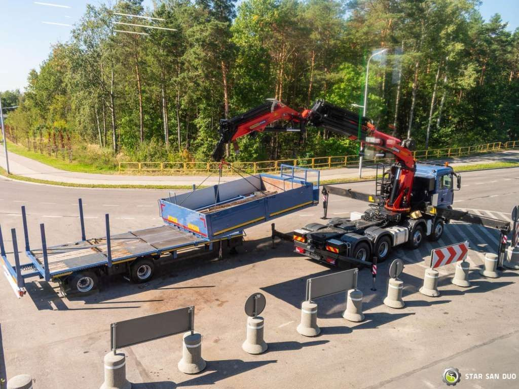 MAN TGA 35.440 8X6H PALFINGER 60002 Semi-trailer - Tractor unit: picture 4 MAN TGA 35.440 8X6H PALFINGER 60002 Semi-trailer - Tractor unit: picture 4
