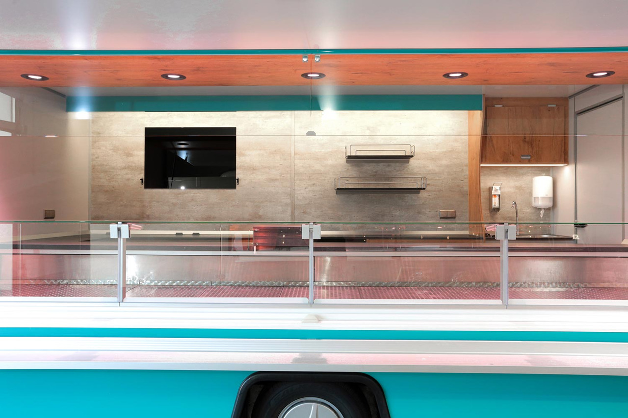 Verkaufsanhänger BORCO HÖHNS - Vending trailer: picture 3 Verkaufsanhänger BORCO HÖHNS - Vending trailer: picture 3