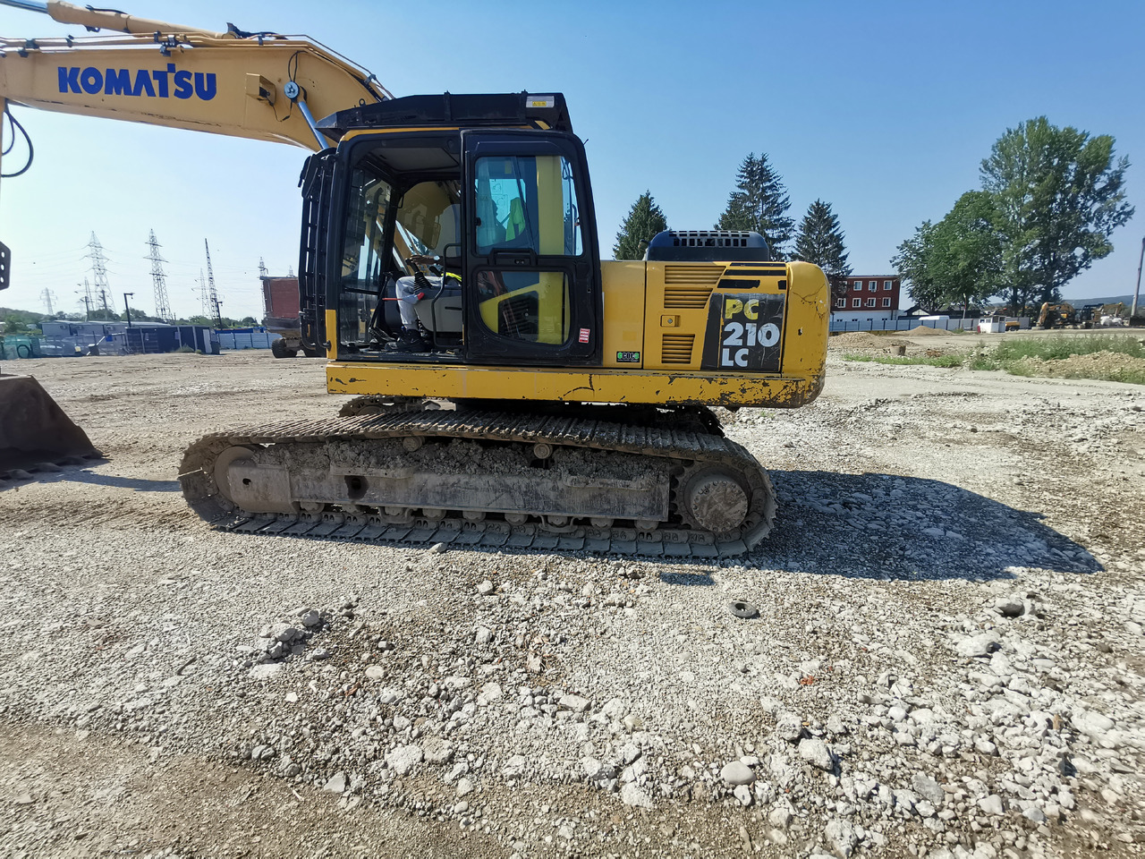 KOMATSU PC210 LC - 8 - Excavator: picture 2 KOMATSU PC210 LC - 8 - Excavator: picture 2