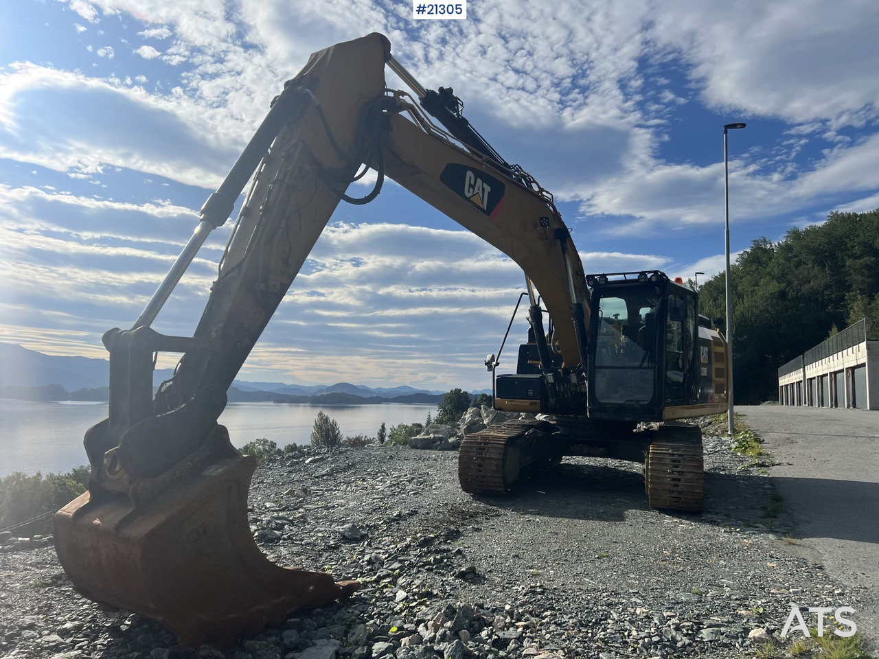 CAT 320 EL Gravemaskin m/ x site pro gps, Rototilt, graveskuffe, pusseskuffe og pigghammer - Crawler excavator: picture 3 CAT 320 EL Gravemaskin m/ x site pro gps, Rototilt, graveskuffe, pusseskuffe og pigghammer - Crawler excavator: picture 3