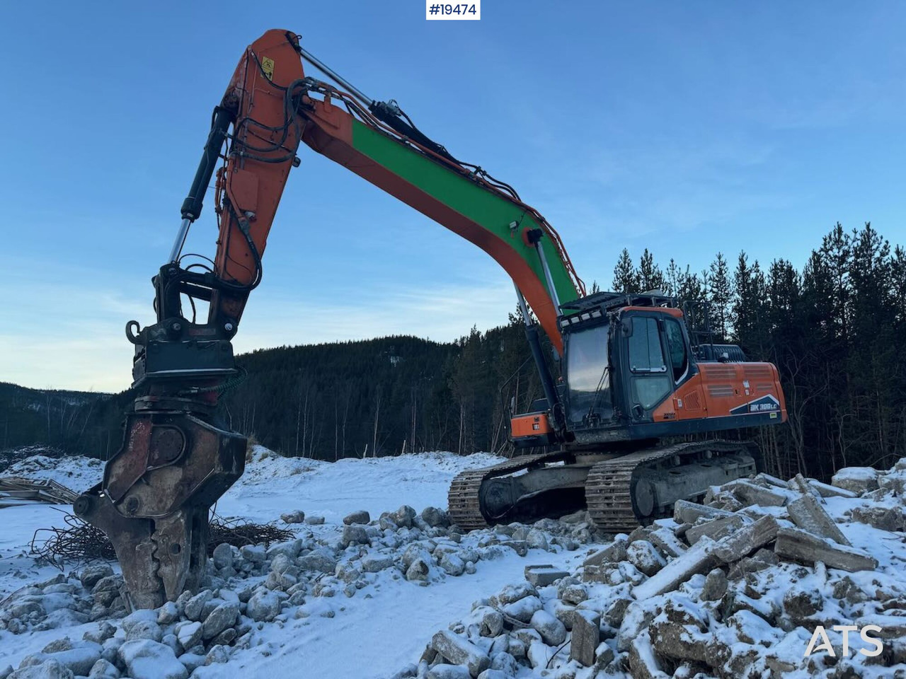 ミー Crawler excavator Hitachi ZX 180 LC-3 , 42900 EUR - Truck1