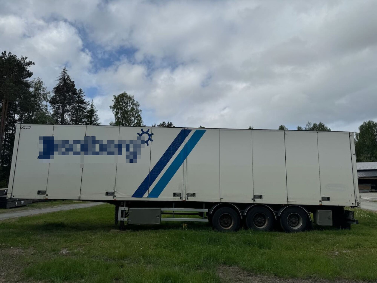 Ekeri Skapsemi - Closed box semi-trailer: picture 5 Ekeri Skapsemi - Closed box semi-trailer: picture 5