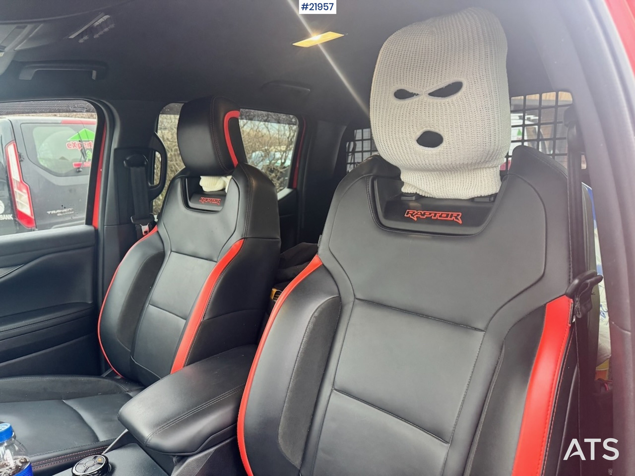 Car Ford Ranger Raptor: picture 18