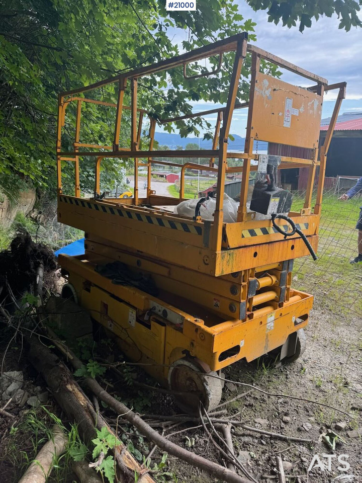 Hauolette Compact 10N 0864 - Scissor lift: picture 3 Hauolette Compact 10N 0864 - Scissor lift: picture 3
