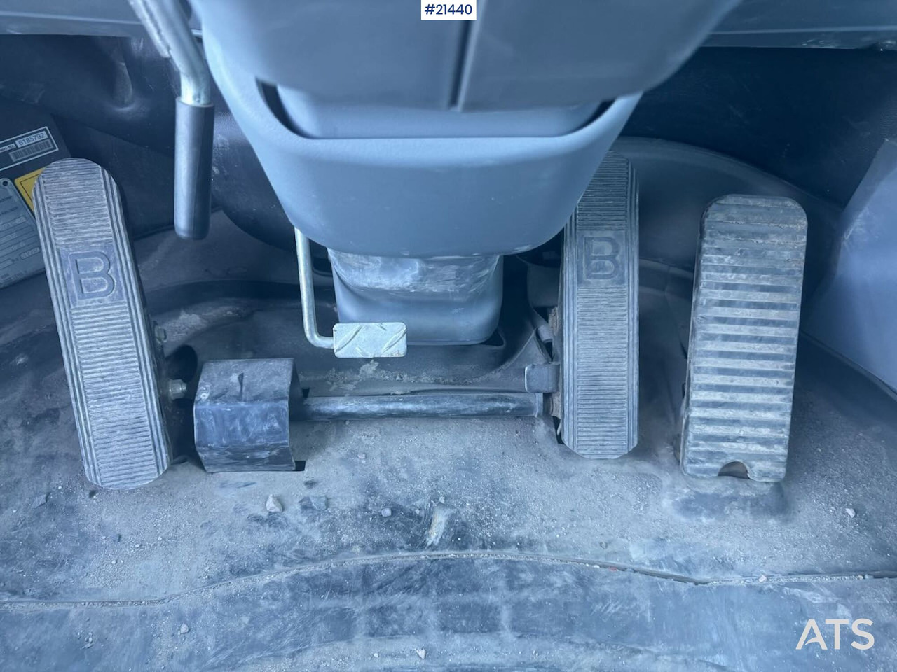 Wheel loader Hitachi ZW310: picture 31 Wheel loader Hitachi ZW310: picture 31