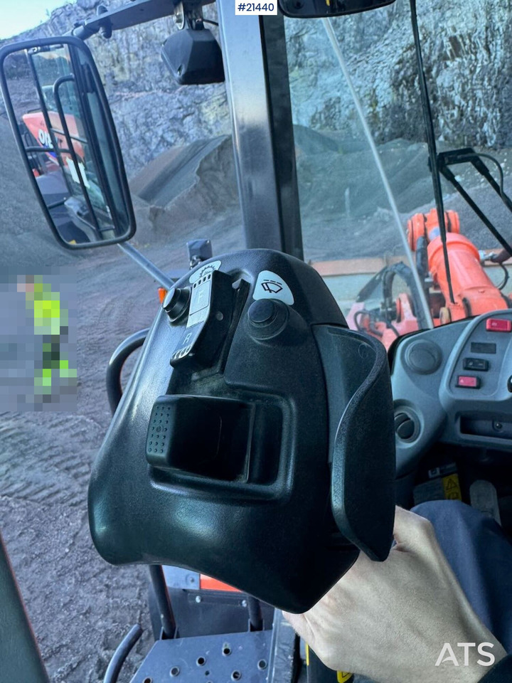 Wheel loader Hitachi ZW310: picture 34 Wheel loader Hitachi ZW310: picture 34