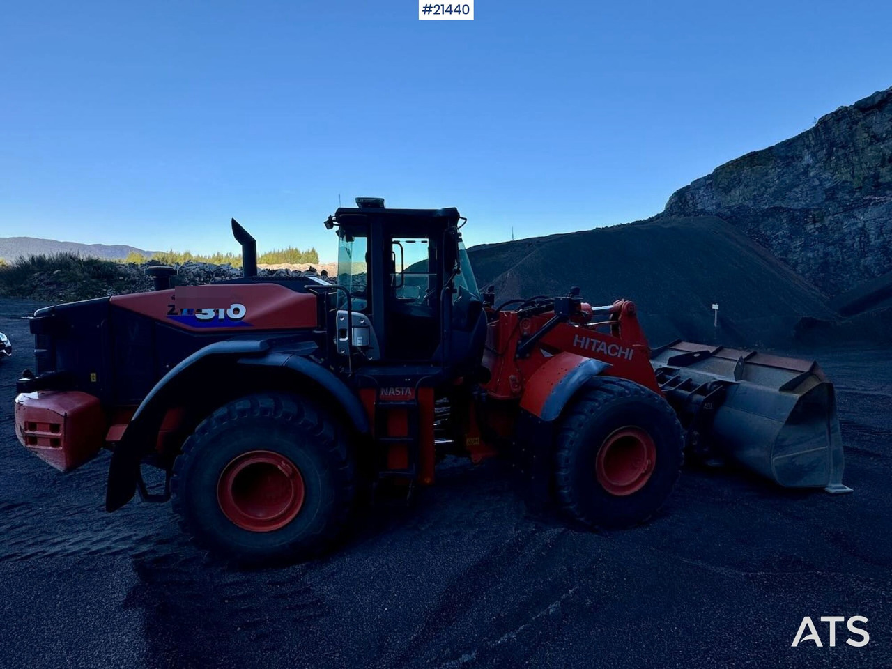 Wheel loader Hitachi ZW310: picture 6 Wheel loader Hitachi ZW310: picture 6