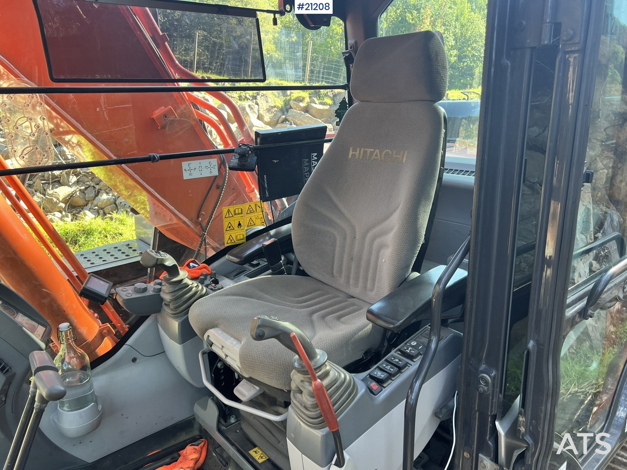 Crawler excavator Hitachi zx190lc-5B: picture 19