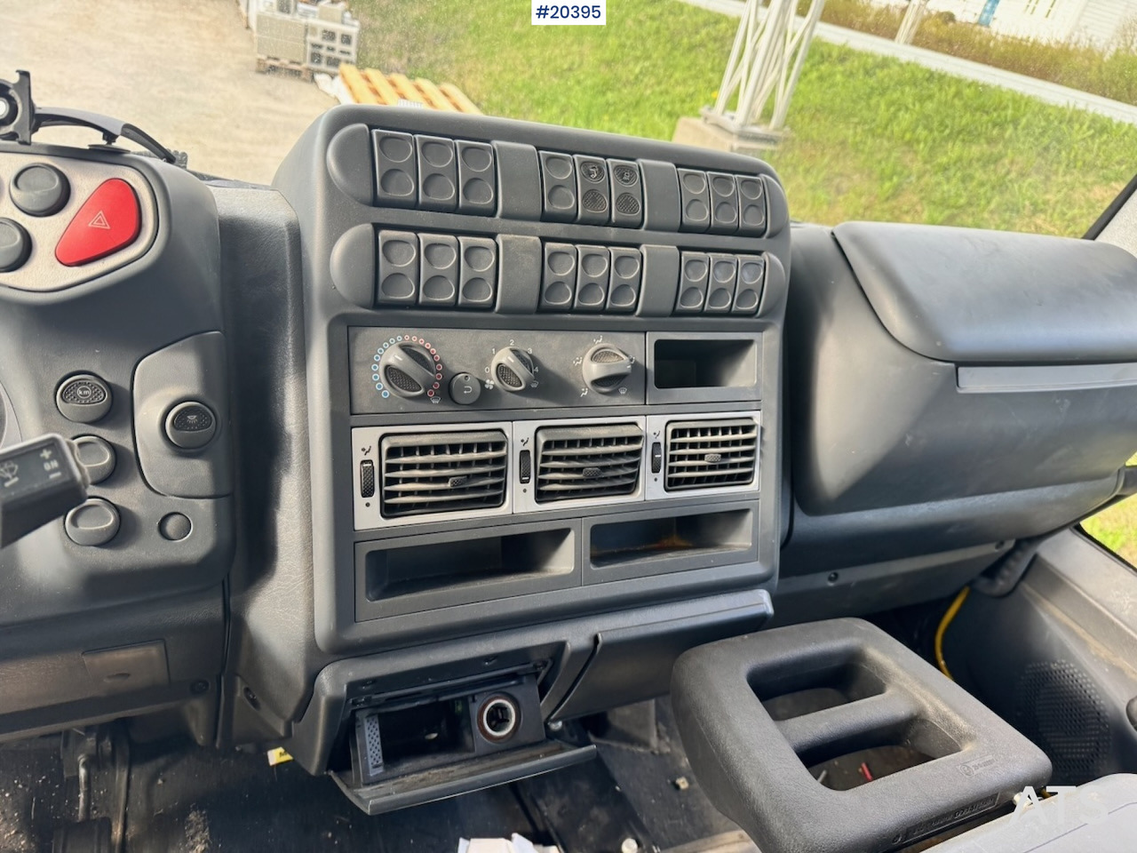 Tow truck Iveco 75E15: picture 33 Tow truck Iveco 75E15: picture 33