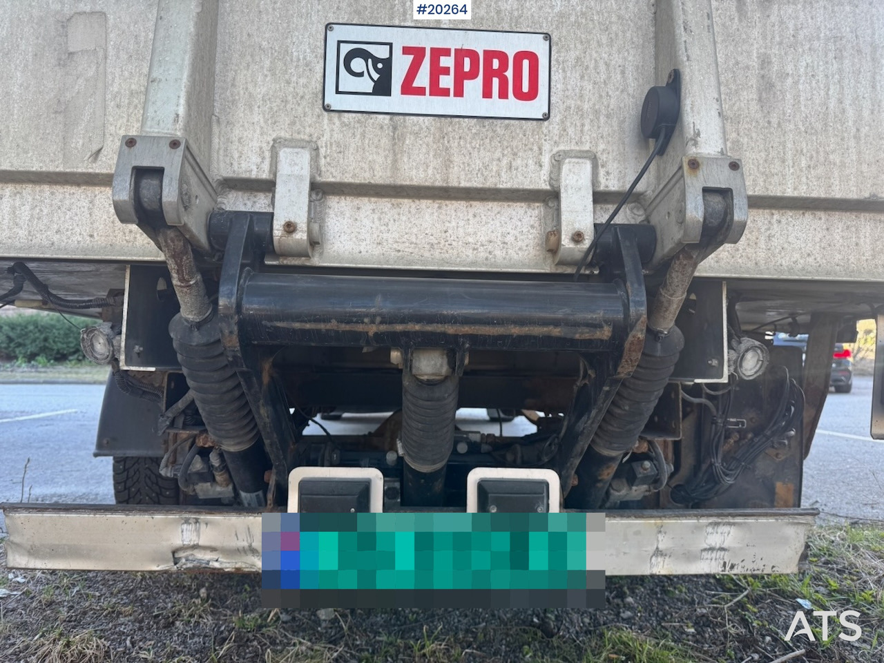 Box van Iveco Daily 35-130: picture 18