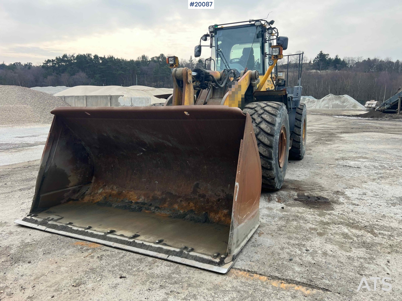 Komatsu WA480-6 - Wheel loader: picture 2 Komatsu WA480-6 - Wheel loader: picture 2